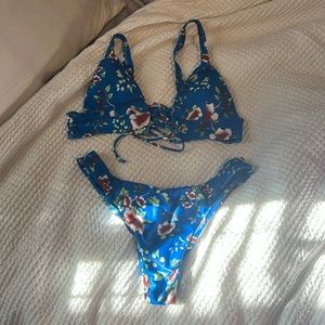 Bikini never worn! Adjustable